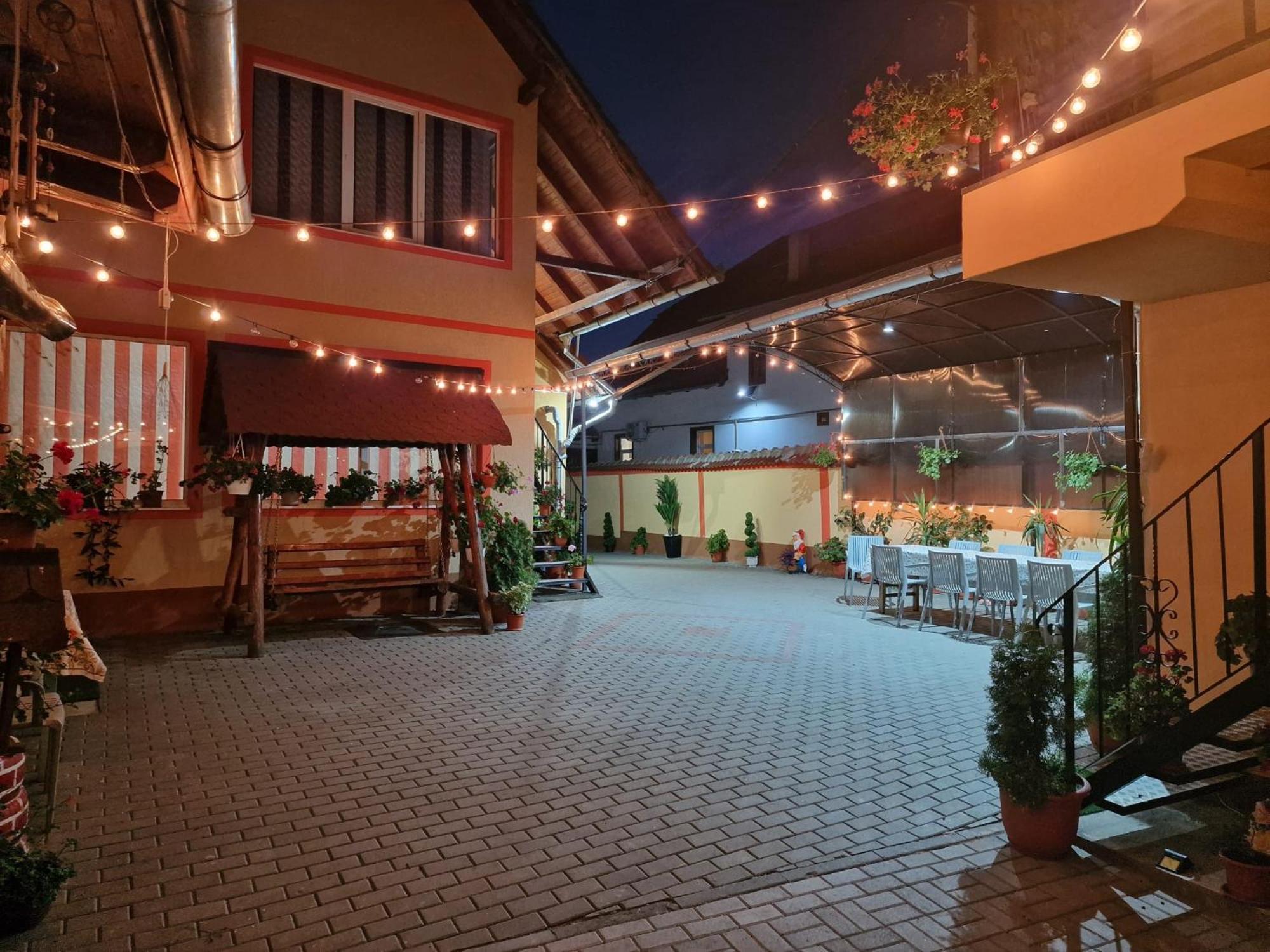 Casa Cosmin Cincu Hotel Exterior foto